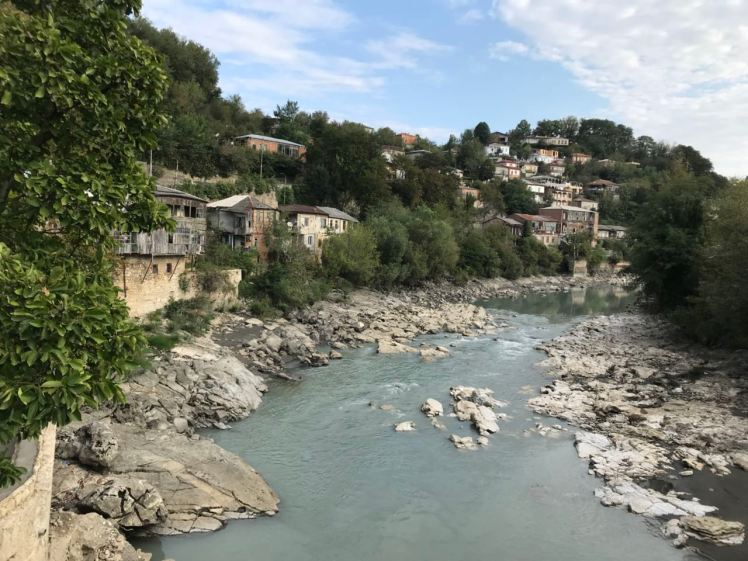 IMG-42ff9c3b310026a9949e8ee83aeedd22-V