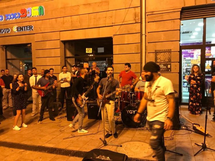 0_IMG-779eaacb277bf1c840025d7503294cd9-V